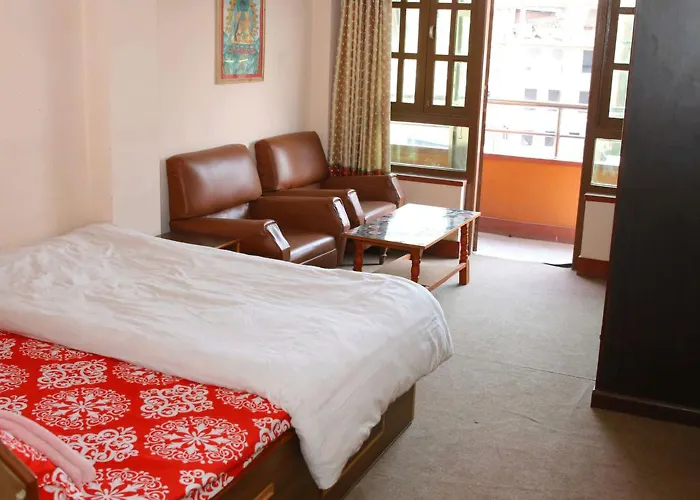Swastik Hotel 2*